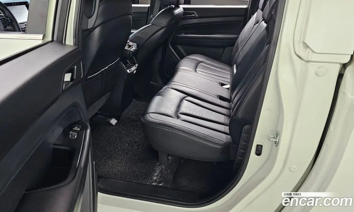 SsangYong Rexton 2023 2.2 автомат (гидро), фото 17