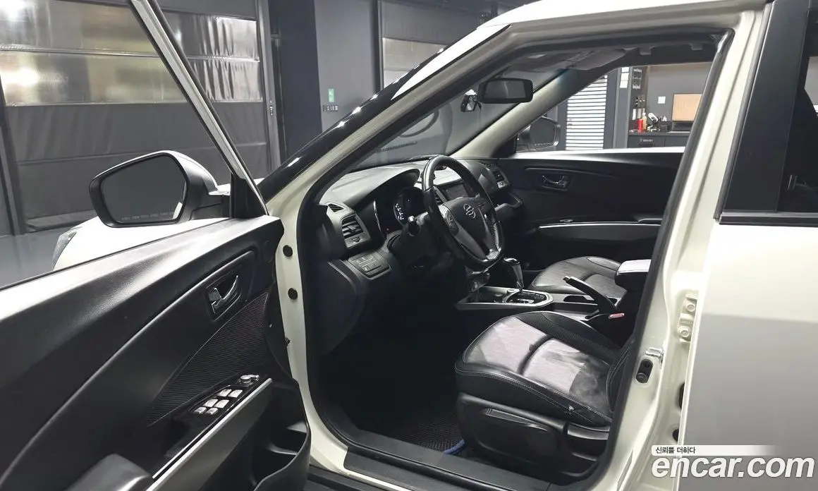 SsangYong TIBOLI 2015 1.6 автомат (гидро), фото 13 SsangYong TIBOLI 2015 1.6 автомат (гидро), фото 13