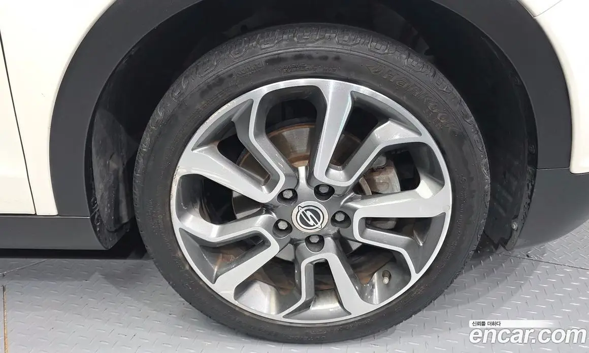 SsangYong TIBOLI 2015 1.6 автомат (гидро), фото 7 SsangYong TIBOLI 2015 1.6 автомат (гидро), фото 7