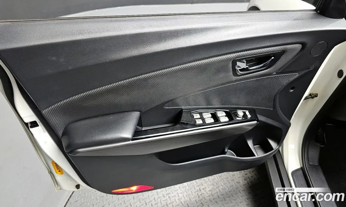SsangYong TIBOLI 2017 1.6 автомат (гидро), фото 14