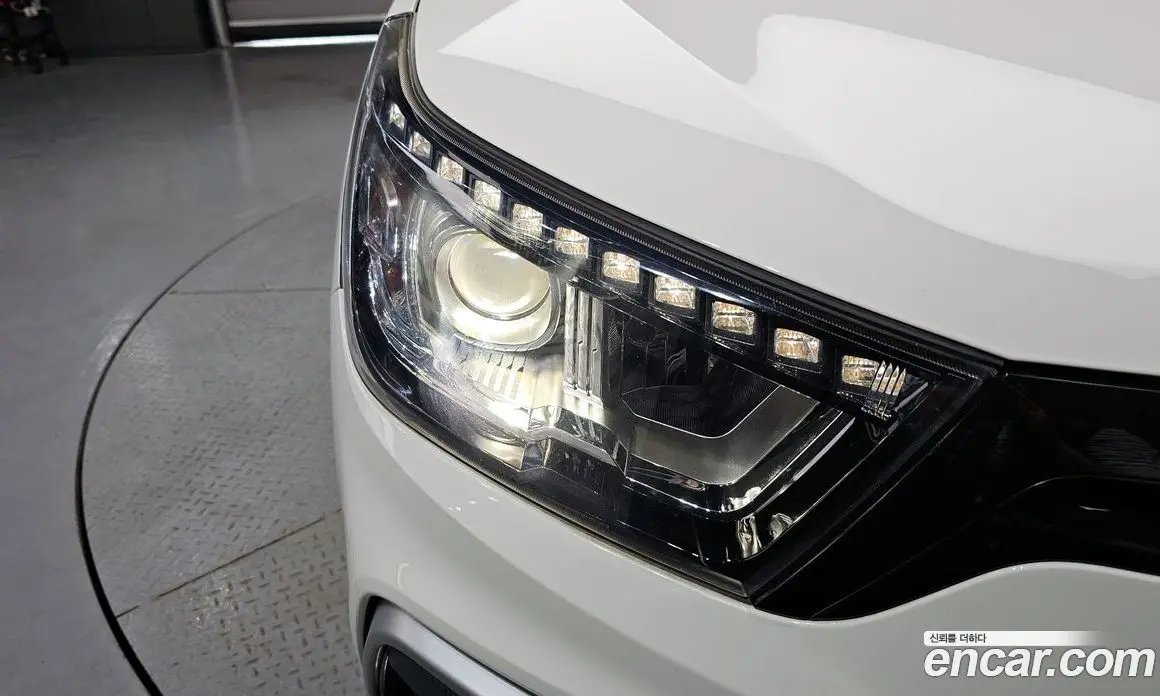 SsangYong TIBOLI 2017 1.6 автомат (гидро), фото 8