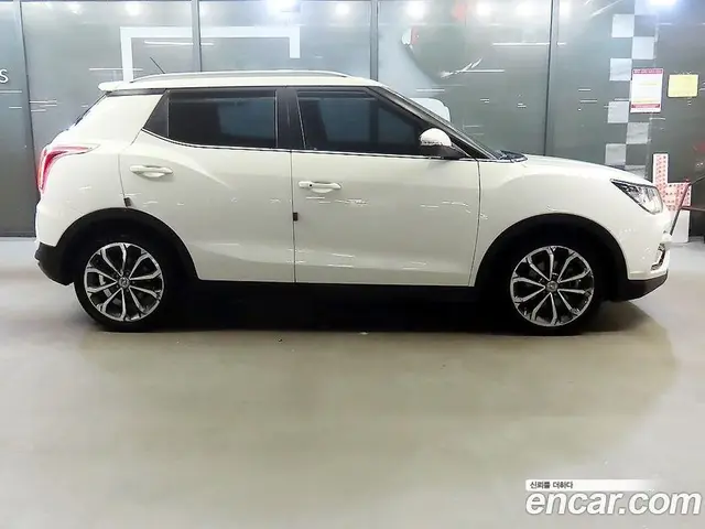 SsangYong TIBOLI 2017 1.6 автомат (гидро), миниатюра 3