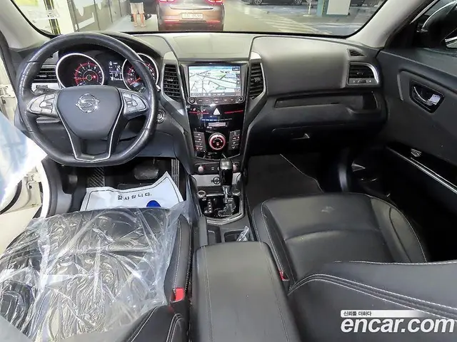 SsangYong TIBOLI 2017 1.6 автомат (гидро), миниатюра 10