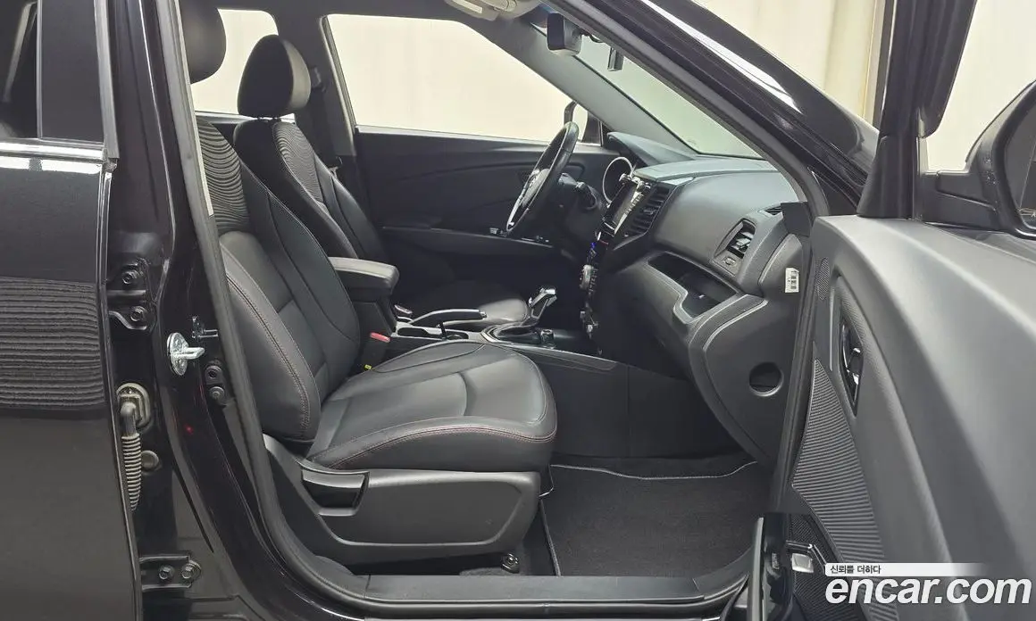 SsangYong TIBOLI 2018 1.6 автомат (гидро), фото 15 SsangYong TIBOLI 2018 1.6 автомат (гидро), фото 15