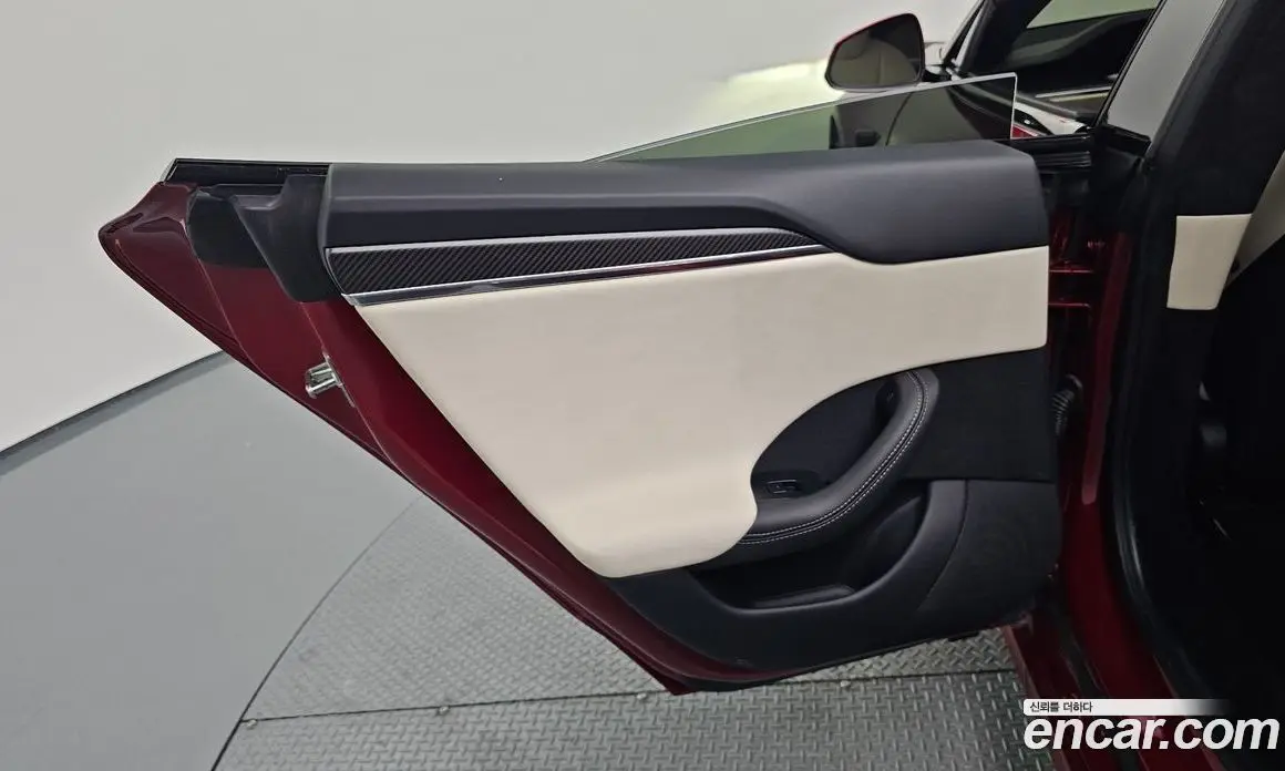 Tesla Model S 2023 0.3 автомат (гидро), фото 15