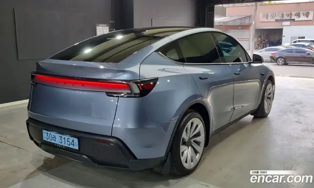 Tesla Model Y 2025 0.2 автомат (гидро), миниатюра 2