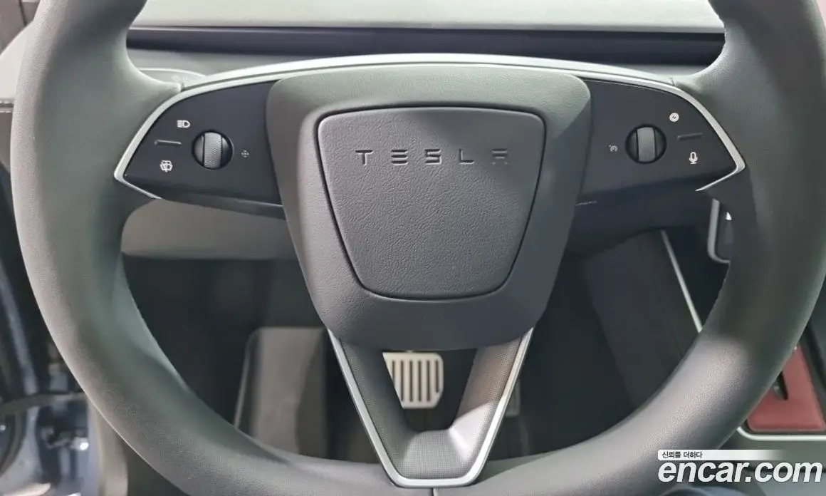 Tesla Model Y 2025 0.2 автомат (гидро), фото 12
