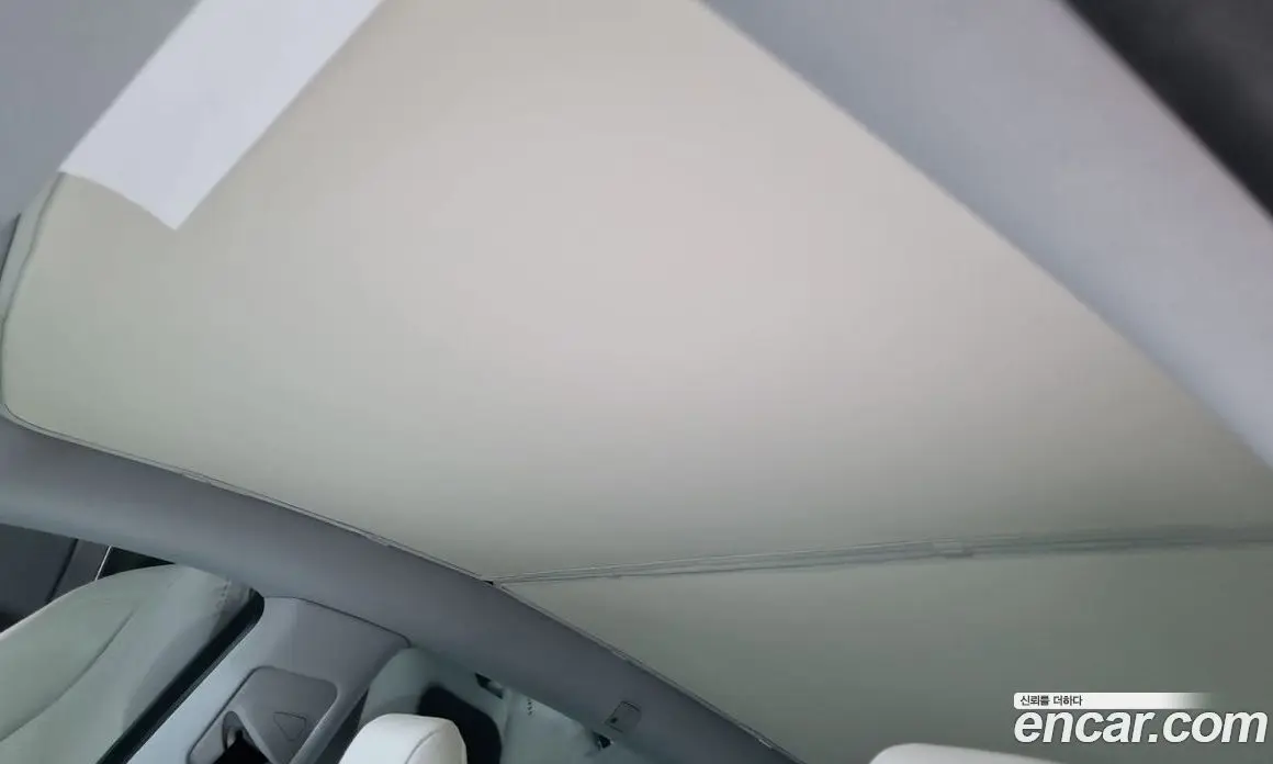 Tesla Model Y 2025 0.2 автомат (гидро), фото 15