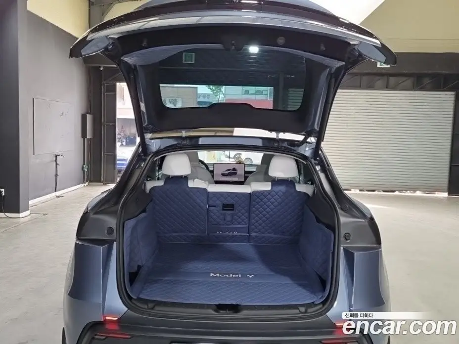 Tesla Model Y 2025 0.2 автомат (гидро), фото 17