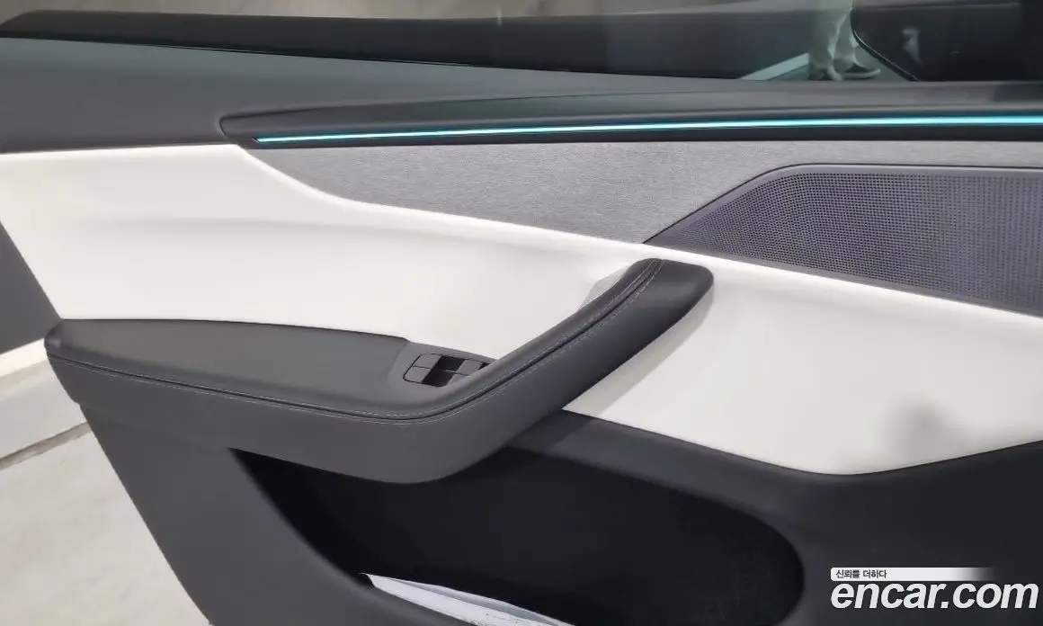 Tesla Model Y 2025 0.2 автомат (гидро), фото 18