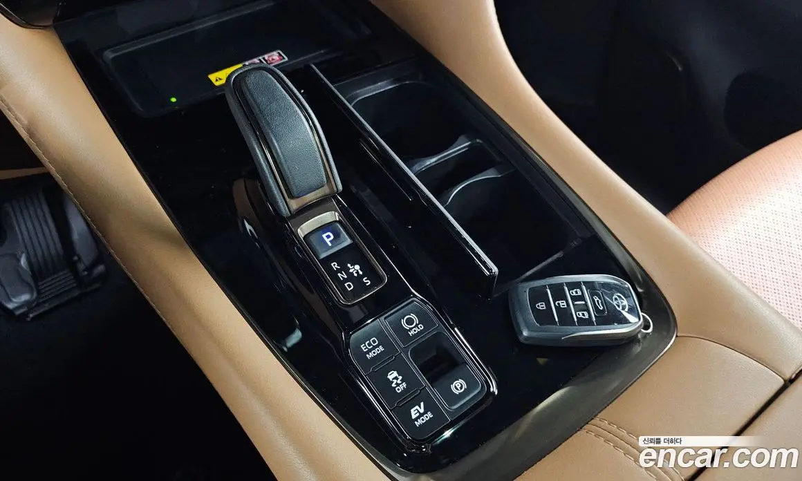 Toyota Alphard 2024 2.5 автомат (гидро), фото 11 Toyota Alphard 2024 2.5 автомат (гидро), фото 11