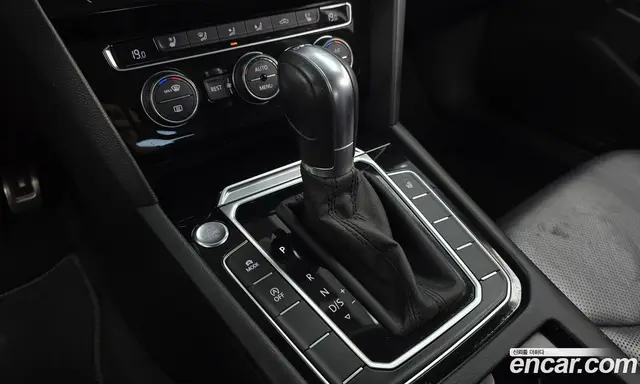 Volkswagen Arteon 2019 2.0 автомат (гидро), миниатюра 12