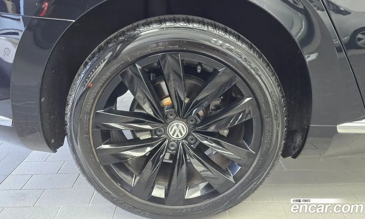 Volkswagen Arteon 2019 2.0 автомат (гидро), фото 5 Volkswagen Arteon 2019 2.0 автомат (гидро), фото 5