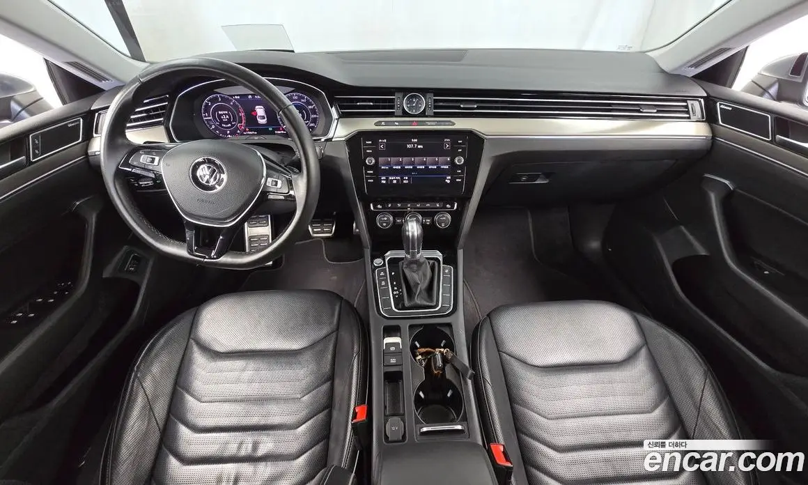 Volkswagen Arteon 2019 2.0 автомат (гидро), фото 10 Volkswagen Arteon 2019 2.0 автомат (гидро), фото 10