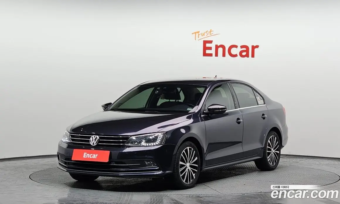 Volkswagen Jetta 2015 2.0 автомат (гидро), фото 1 Volkswagen Jetta 2015 2.0 автомат (гидро), фото 1