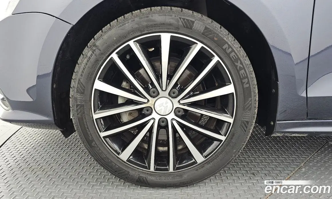 Volkswagen Jetta 2015 2.0 автомат (гидро), фото 5 Volkswagen Jetta 2015 2.0 автомат (гидро), фото 5