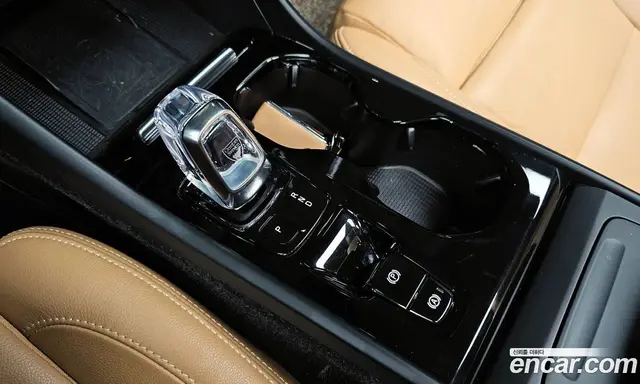 Volvo XC40 2019 2.0 автомат (гидро), миниатюра 12