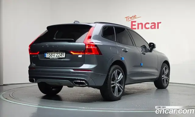 Volvo XC60 2021 2.0 автомат (гидро), миниатюра 2