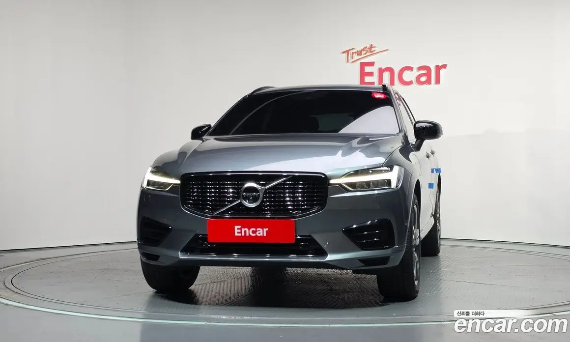 Volvo XC60 2021 2.0 автомат (гидро), фото 3