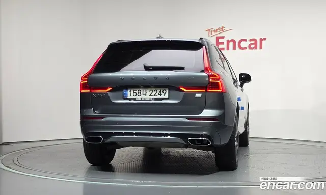 Volvo XC60 2021 2.0 автомат (гидро), миниатюра 4