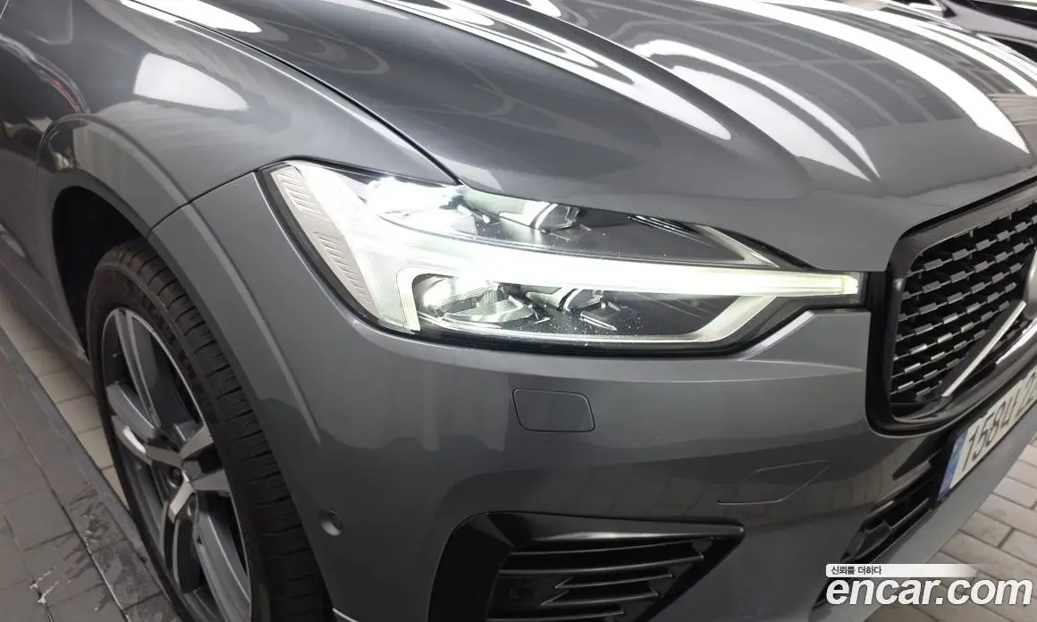 Volvo XC60 2021 2.0 автомат (гидро), фото 8