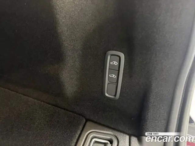 Volvo XC60 2026 2.0 автомат (гидро), миниатюра 12
