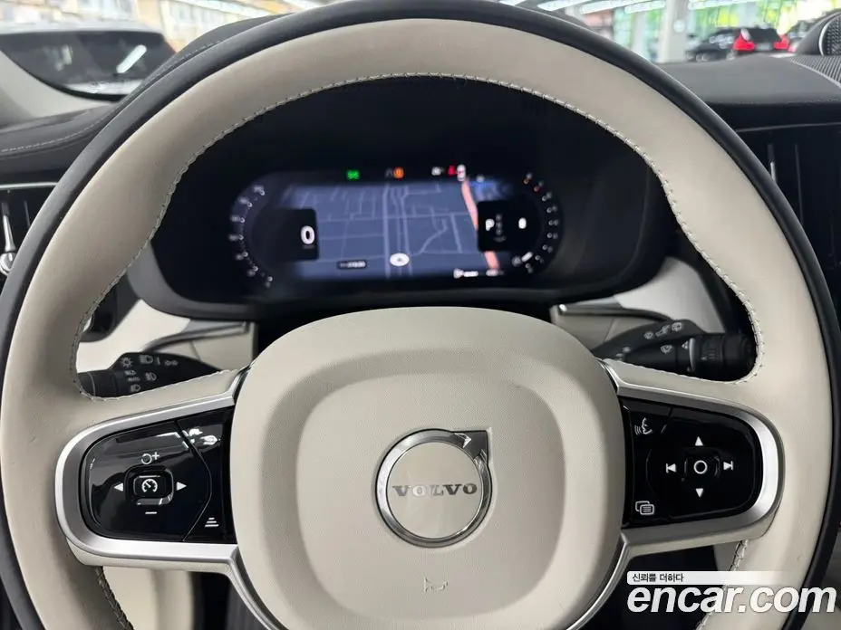 Volvo XC60 2026 2.0 автомат (гидро), фото 13 Volvo XC60 2026 2.0 автомат (гидро), фото 13