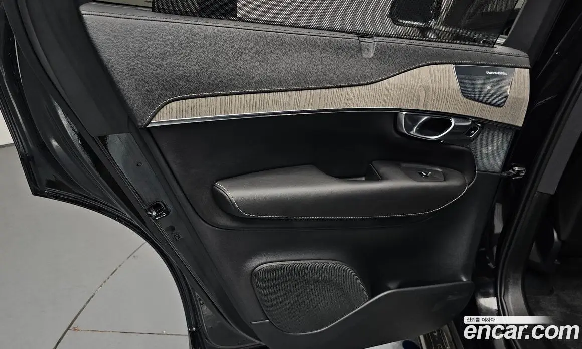 Volvo XC90 2022 2.0 автомат (гидро), фото 14 Volvo XC90 2022 2.0 автомат (гидро), фото 14