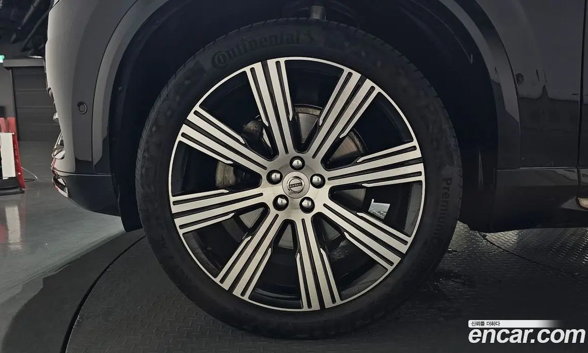 Volvo XC90 2022 2.0 автомат (гидро), фото 4 Volvo XC90 2022 2.0 автомат (гидро), фото 4
