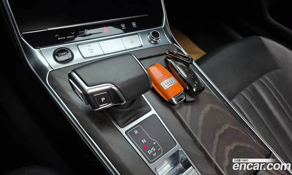 Audi A6 2021 2.0 автомат (гидро), фото 12