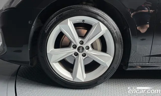 Audi A6 2021 2.0 автомат (гидро), миниатюра 5