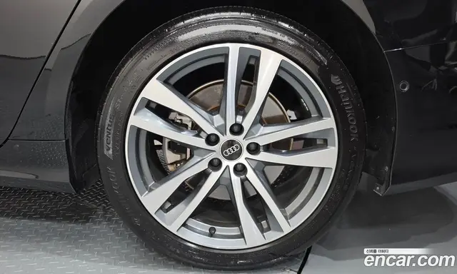 Audi A6 2022 2.0 автомат (гидро), миниатюра 7