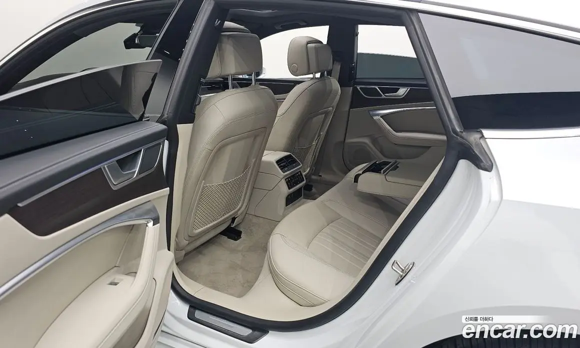 Audi A7 2022 3.0 автомат (гидро), фото 15