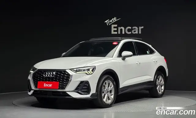 Audi Q3, 2023, 35 939 км