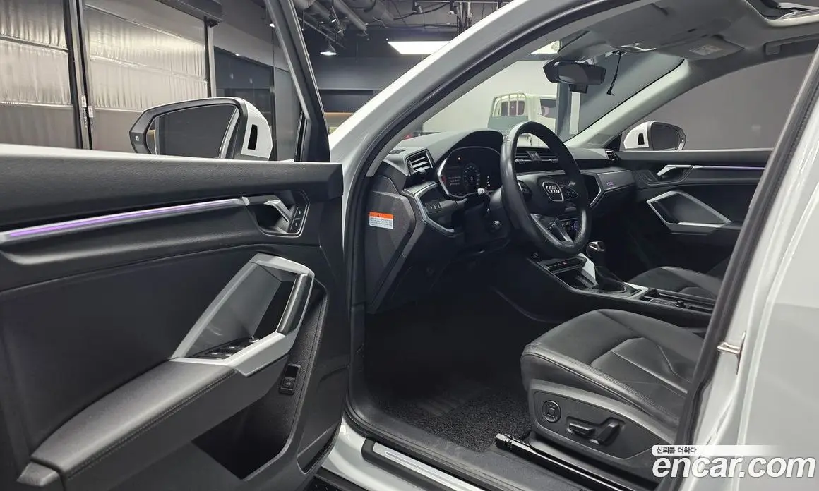Audi Q3 2023 2.0 автомат (гидро), фото 13