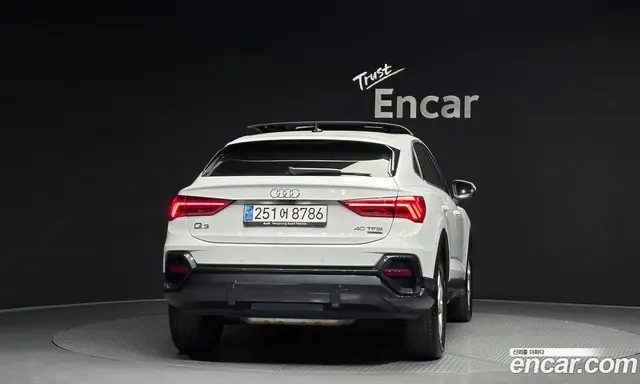 Audi Q3 2023 2.0 автомат (гидро), миниатюра 4