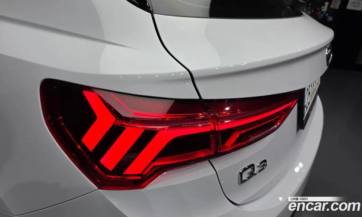 Audi Q3 2023 2.0 автомат (гидро), фото 9