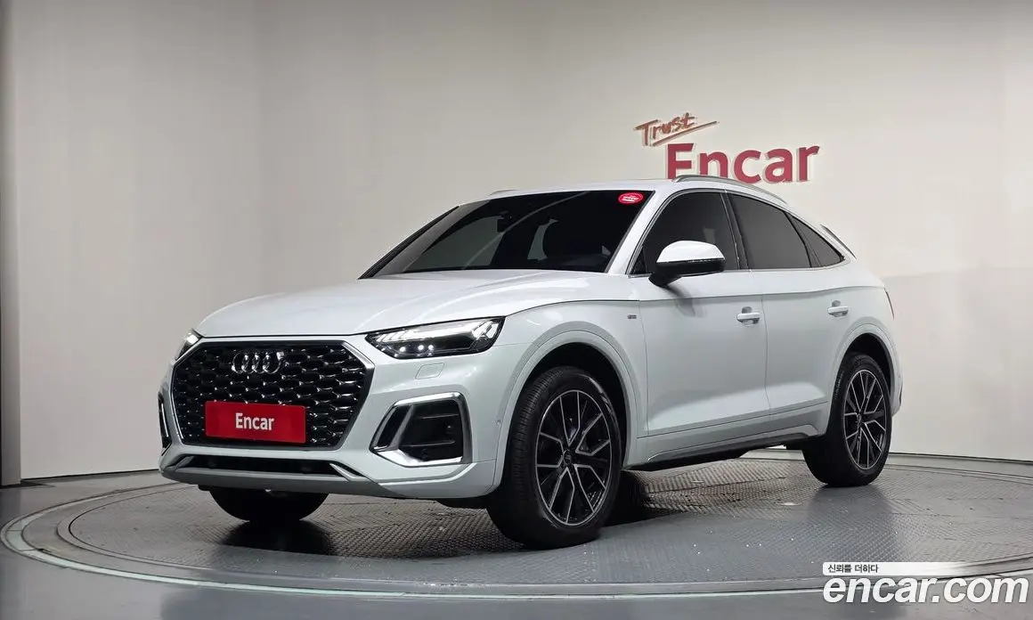 Audi Q5 2023 2.0 автомат (гидро), фото 1 Audi Q5 2023 2.0 автомат (гидро), фото 1