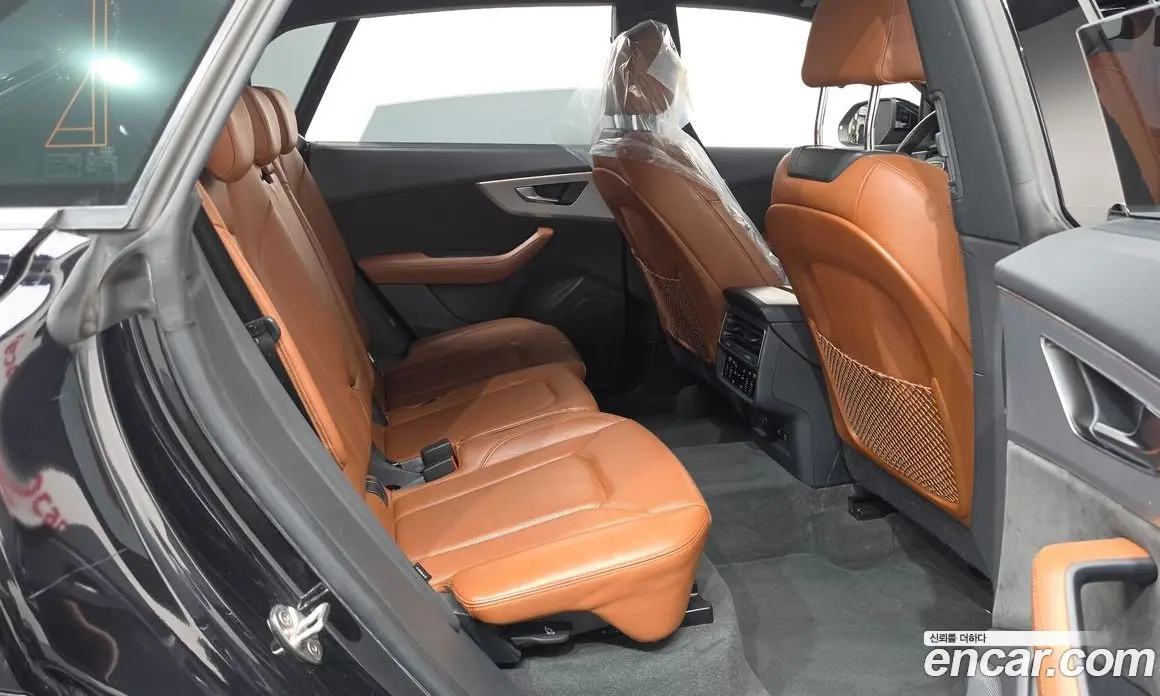 Audi Q8 2021 3.0 автомат (гидро), фото 17