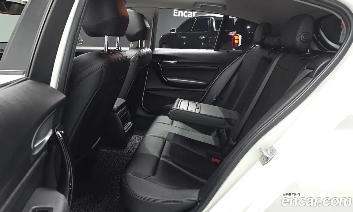 BMW 1 серия 2017 2.0 автомат (гидро), фото 15