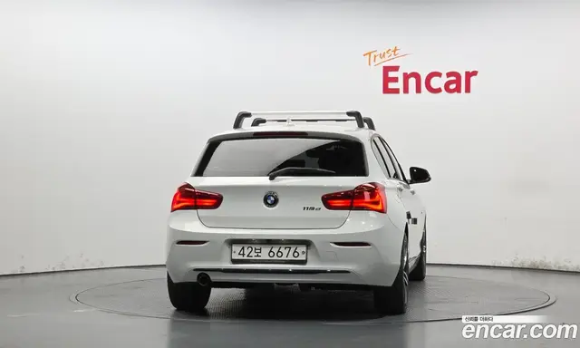 BMW 1 серия 2017 2.0 автомат (гидро), миниатюра 3