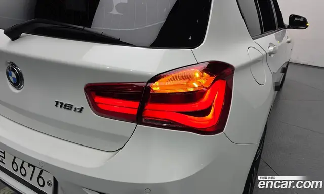 BMW 1 серия 2017 2.0 автомат (гидро), миниатюра 8
