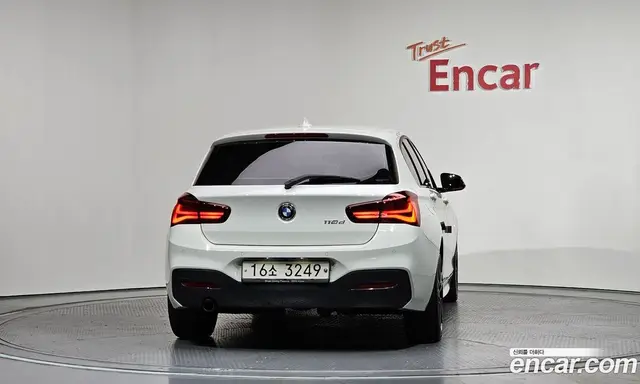BMW 1 серия 2018 2.0 автомат (гидро), миниатюра 4 BMW 1 серия 2018 2.0 автомат (гидро), миниатюра 4