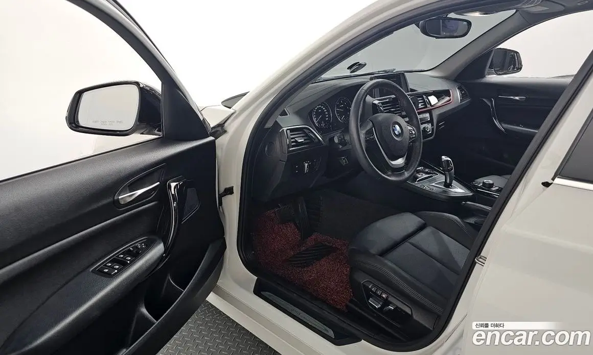 BMW 1 серия 2019 2.0 автомат (гидро), фото 13 BMW 1 серия 2019 2.0 автомат (гидро), фото 13