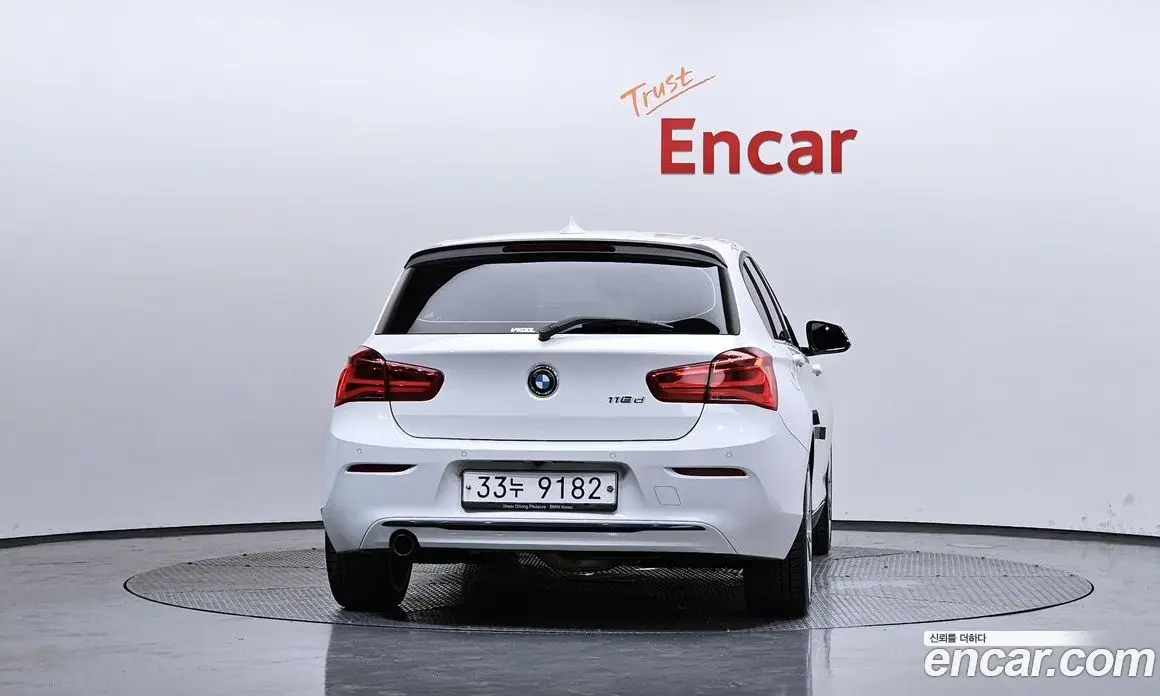BMW 1 серия 2019 2.0 автомат (гидро), фото 4 BMW 1 серия 2019 2.0 автомат (гидро), фото 4