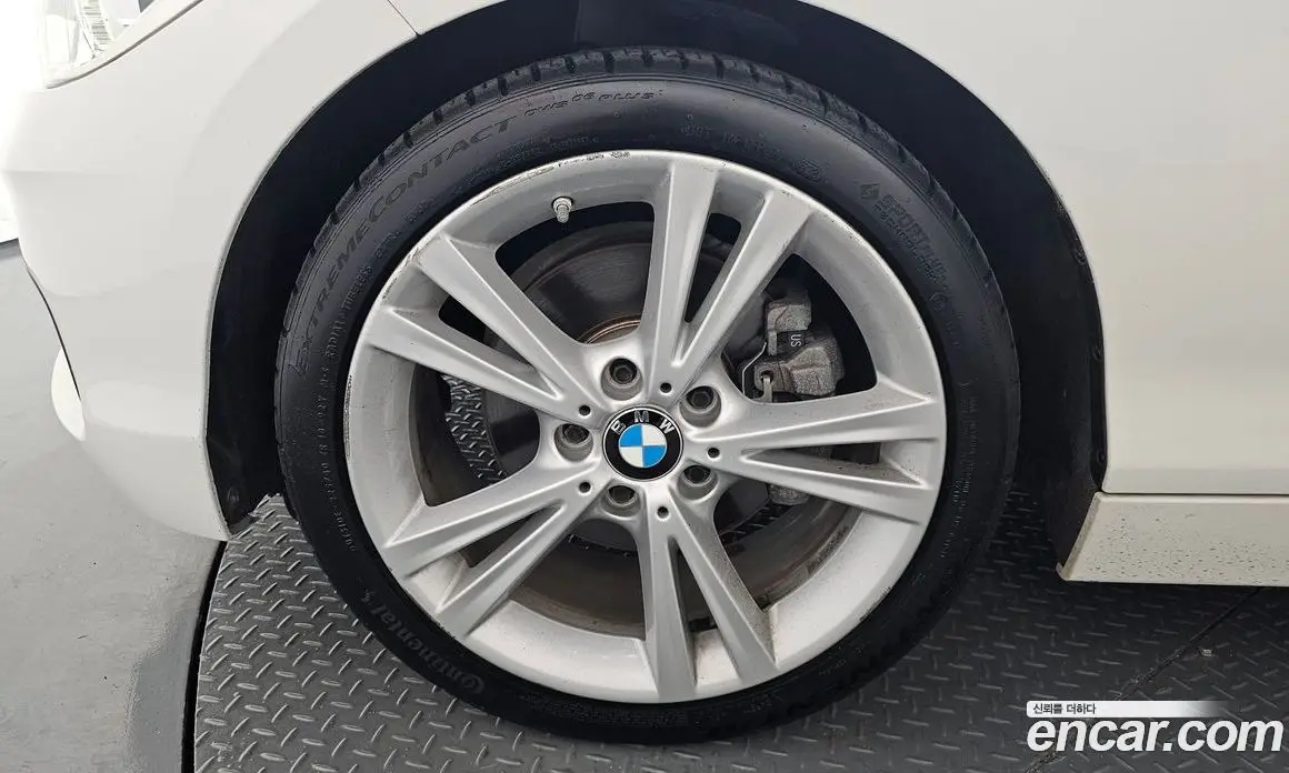 BMW 1 серия 2019 2.0 автомат (гидро), фото 5 BMW 1 серия 2019 2.0 автомат (гидро), фото 5