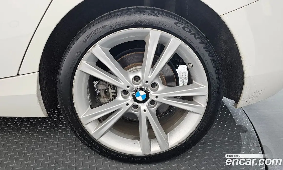 BMW 1 серия 2019 2.0 автомат (гидро), фото 7 BMW 1 серия 2019 2.0 автомат (гидро), фото 7