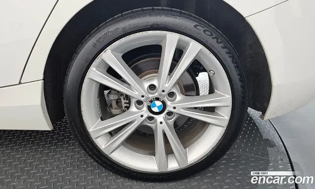 BMW 1 серия 2019 2.0 автомат (гидро), миниатюра 7 BMW 1 серия 2019 2.0 автомат (гидро), миниатюра 7