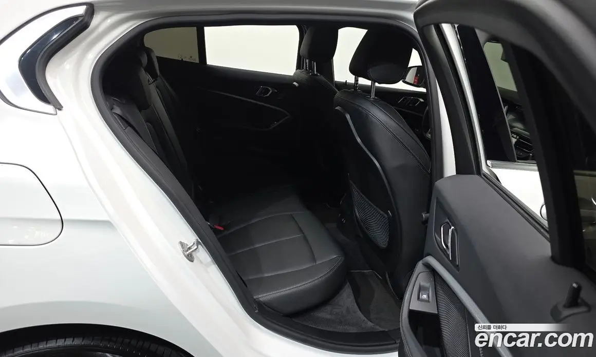 BMW 1 серия 2021 2.0 автомат (гидро), фото 18 BMW 1 серия 2021 2.0 автомат (гидро), фото 18