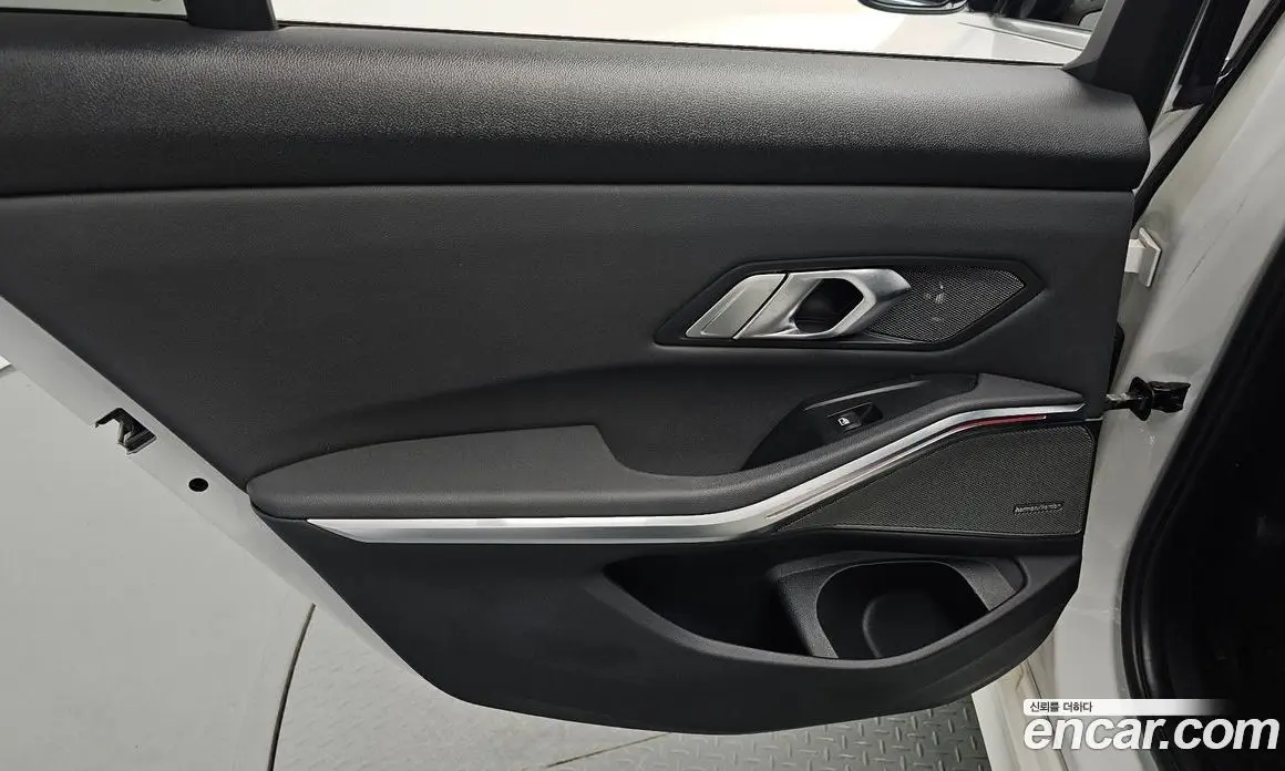 BMW 3 серия 2019 2.0 автомат (гидро), фото 15